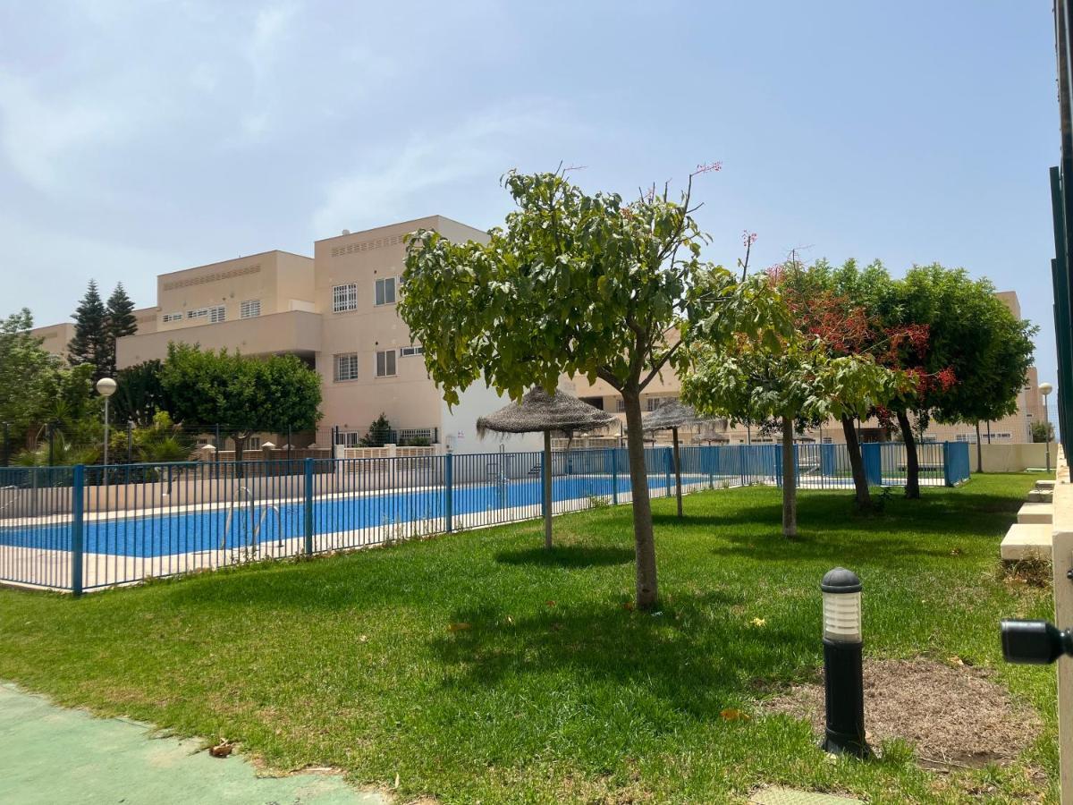Toyo Golf Apartment อัลเมรีอา ภายนอก รูปภาพ